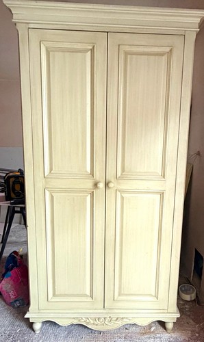 Cream wooden freestanding - wooden,